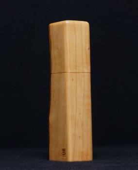 Pfeffermühle Holz Handarbeit Rinde Urig Apfel - CP1801381