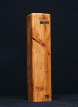 Pfeffermühle Holz Handarbeit Rinde Urig Apfel - CP1801383