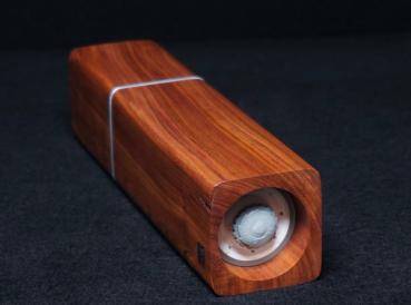 Pfeffermühle Holz Handarbeit Urig Mirabelle - CP1801416