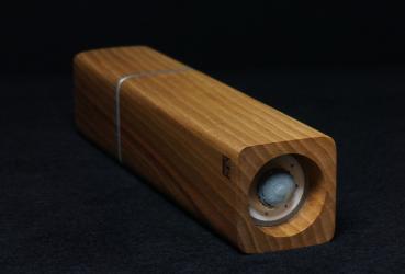 Pfeffermühle Holz Handarbeit Rinde Urig Walnuss - CP1801424