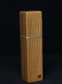 Pfeffermühle Holz Handarbeit Rinde Urig Walnuss - CP1801429