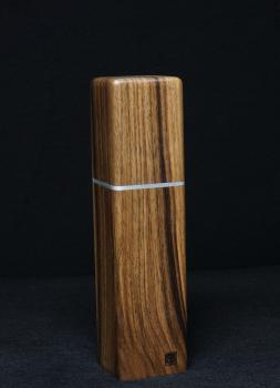 Pfeffermühle Holz Handarbeit Rinde Urig Walnuss - CP1801431