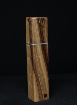 Pfeffermühle Holz Handarbeit Rinde Urig Walnuss - CP1801433