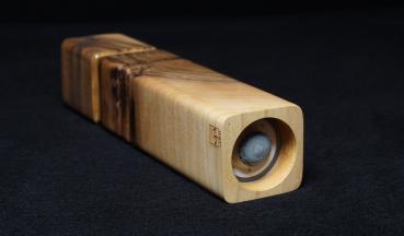 Pfeffermühle Holz Handarbeit Walnuss Gold Urig Rinde - CP1801450