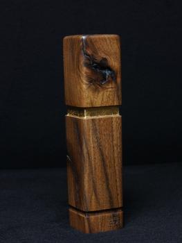 Pfeffermühle Holz Handarbeit Walnuss Gold Urig Rinde - CP1801452