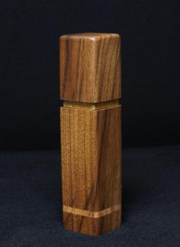 Preview: Pfeffermühle Holz Handarbeit Walnuss Gold Urig Rinde - CP1801454