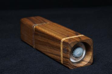 Pfeffermühle Holz Handarbeit Walnuss Gold Urig Rinde - CP1801454