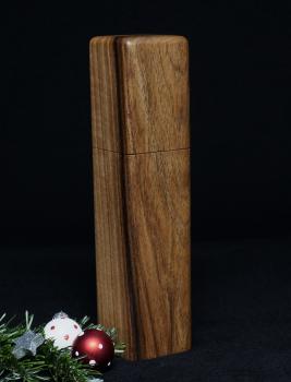 Preview: Pfeffermühle Holz Handarbeit Weihnachten Walnuss - CP1801457