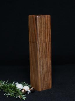 Preview: Pfeffermühle Holz Handarbeit Weihnachten Walnuss - CP1801458