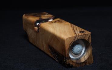 Pfeffermühle Holz Handarbeit Weihnachten Walnuss Krippe - CP1801491