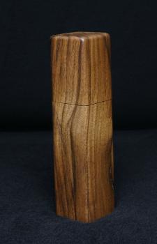 Preview: Pfeffermühle Holz Handarbeit Rinde Urig Walnuss - CP1801514