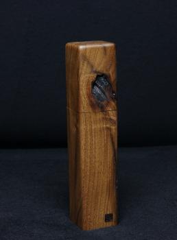 Pfeffermühle Holz Handarbeit Rinde Urig Walnuss - CP1801516