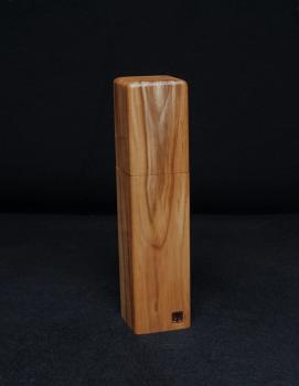 Pfeffermühle Holz Handarbeit Rinde Urig Apfel - CP1801542