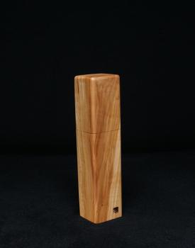 Preview: Pfeffermühle Holz Handarbeit Rinde Urig Apfel - CP1801545