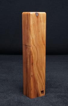 Pfeffermühle Holz Handarbeit Rinde Urig Apfel - CP1801571