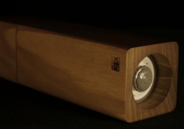 Pfeffermühle Holz Handarbeit Walnuss Urig Rinde - CP1801304