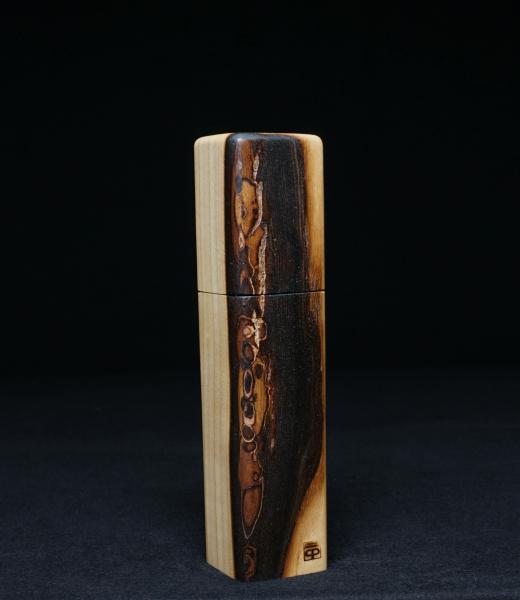 Pfeffermühle Holz Handarbeit Rinde Urig Walnuss - CP1801369