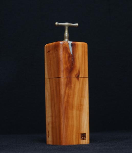 Pfeffermühle Holz Handarbeit Rinde Urig Apfel - CP1801384