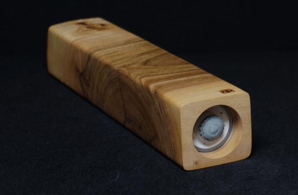 Pfeffermühle Holz Handarbeit Groß Rinde Walnuss - CP1801395