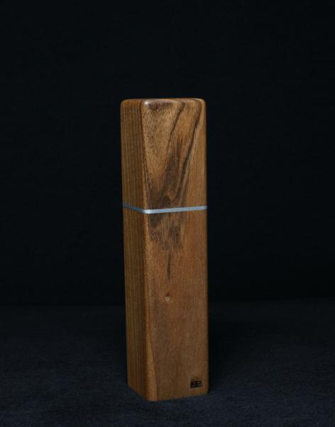 Pfeffermühle Holz Handarbeit Rinde Urig Walnuss - CP1801422