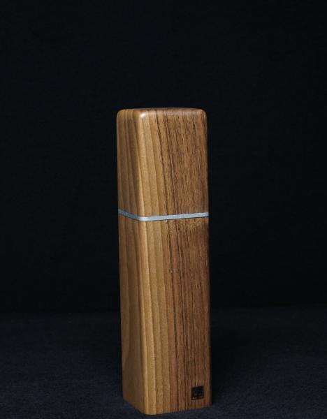 Pfeffermühle Holz Handarbeit Rinde Urig Walnuss - CP1801426