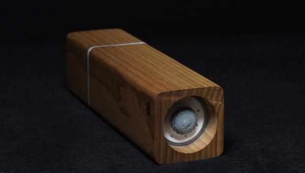 Pfeffermühle Holz Handarbeit Rinde Urig Walnuss - CP1801427
