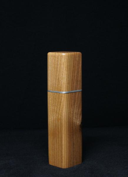 Pfeffermühle Holz Handarbeit Rinde Urig Walnuss - CP1801428