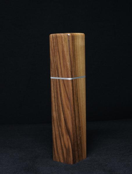 Pfeffermühle Holz Handarbeit Rinde Urig Walnuss - CP1801430
