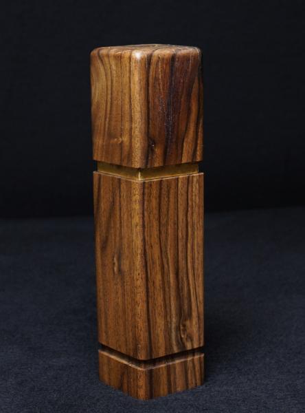 Pfeffermühle Holz Handarbeit Walnuss Gold Urig Rinde - CP1801453