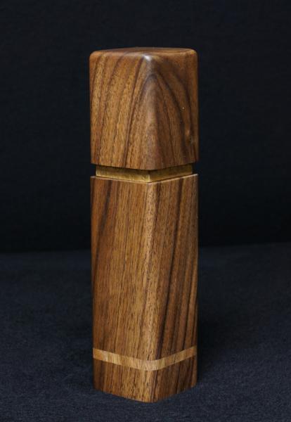 Pfeffermühle Holz Handarbeit Walnuss Gold Urig Rinde - CP1801454