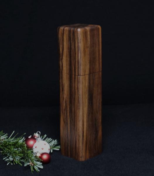 Pfeffermühle Holz Handarbeit Weihnachten Walnuss - CP1801460