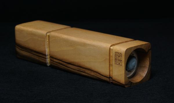 Pfeffermühle Holz Handarbeit Walnuss Gold Urig Rinde - CP1801456