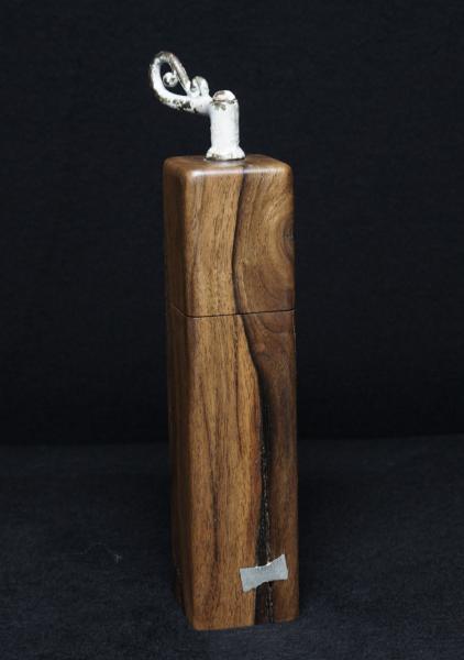 Pfeffermühle Holz Handarbeit Urig Handgefertigt Walnuss - CP1801474