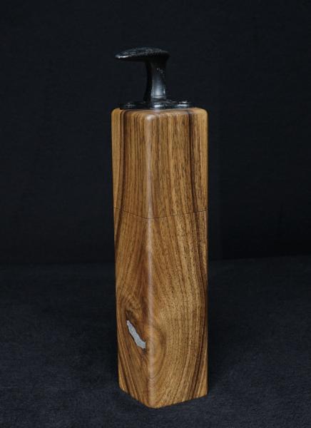 Pfeffermühle Holz Handarbeit Urig Handgefertigt Walnuss - CP1801477