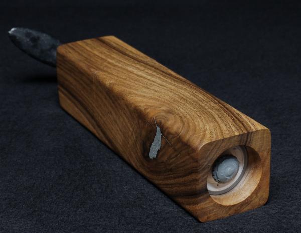 Pfeffermühle Holz Handarbeit Urig Handgefertigt Walnuss - CP1801477