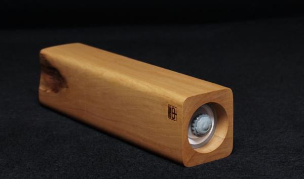 Pfeffermühle Holz Handarbeit Rinde Urig Birne - CP1801509