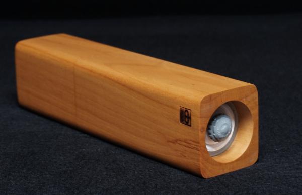 Pfeffermühle Holz Handarbeit Rinde Urig Birne - CP1801513