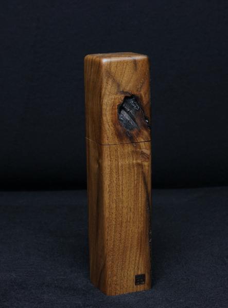 Pfeffermühle Holz Handarbeit Rinde Urig Walnuss - CP1801516