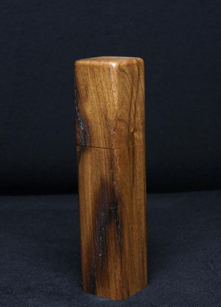 Pfeffermühle Holz Handarbeit Rinde Urig Walnuss - CP1801516