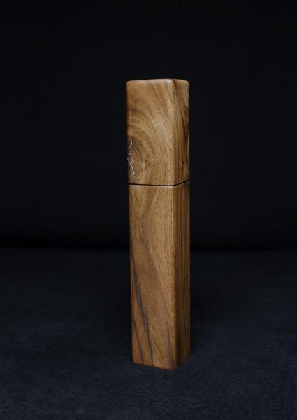 Pfeffermühle Holz Handarbeit Rinde Urig Walnuss - CP1801523