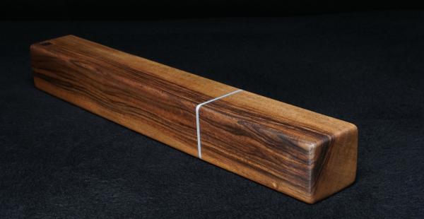 Pfeffermühle Holz Handarbeit Rinde Urig Walnuss - CP1801539