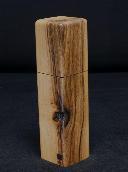 Chilimühle Holz Handarbeit Walnuss Handgefertigt - CP1801565