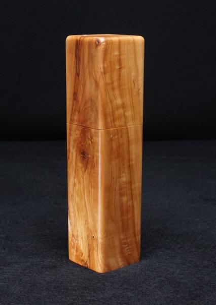 Pfeffermühle Holz Handarbeit Rinde Urig Apfel - CP1801585