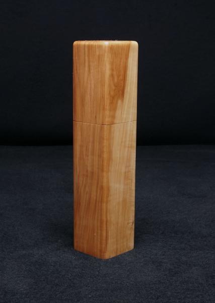 Pfeffermühle Holz Handarbeit Rinde Urig Apfel - CP1801587